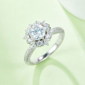 1 Carat Moissanite 925 Sterling Silver Flower Shape Ring